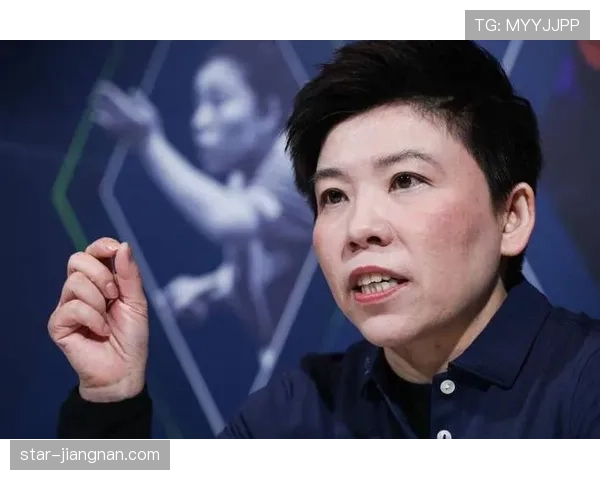 邓亚萍退役后这生活状态，自律到让人怀疑她是不是还在备战奥运
